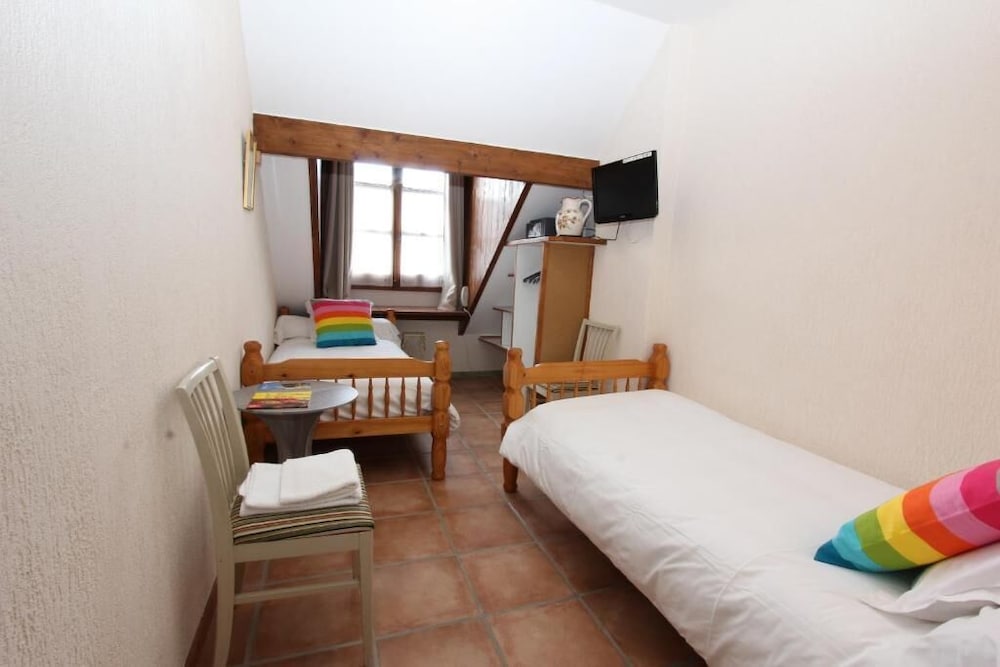 Basic Double Room Single Use photo 1