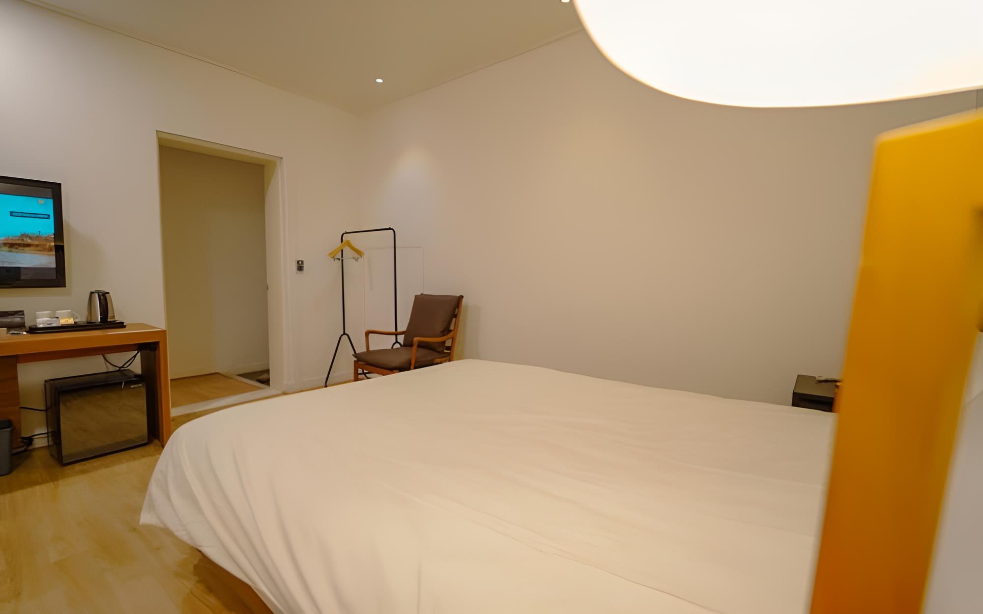 Room (Double bed) - Photo 10