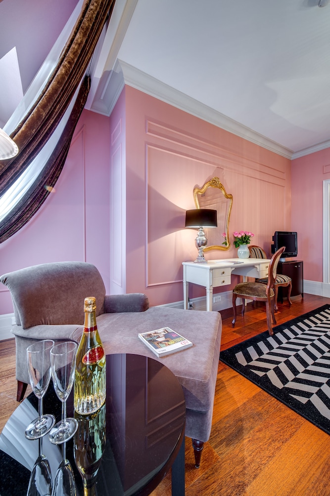 Superior Double Room, City View photo 2