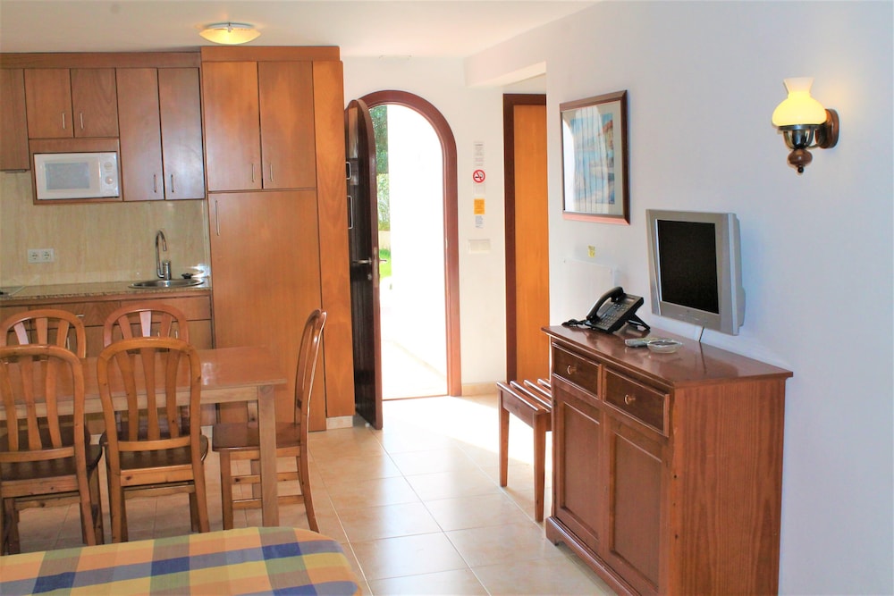 Family Apartment photo 2