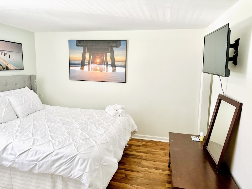 Basic Suite, Shared Bathroom (Sunset ) photo 3