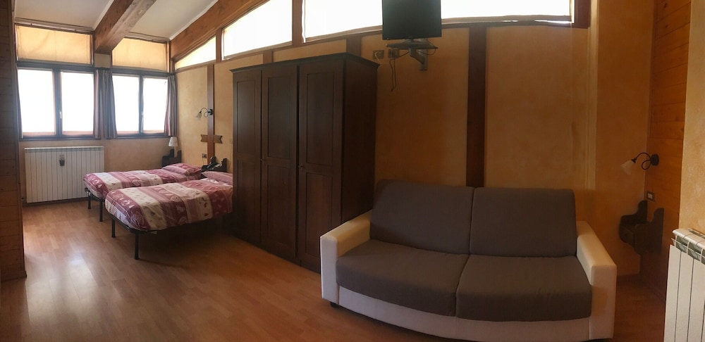 Family Studio photo 3