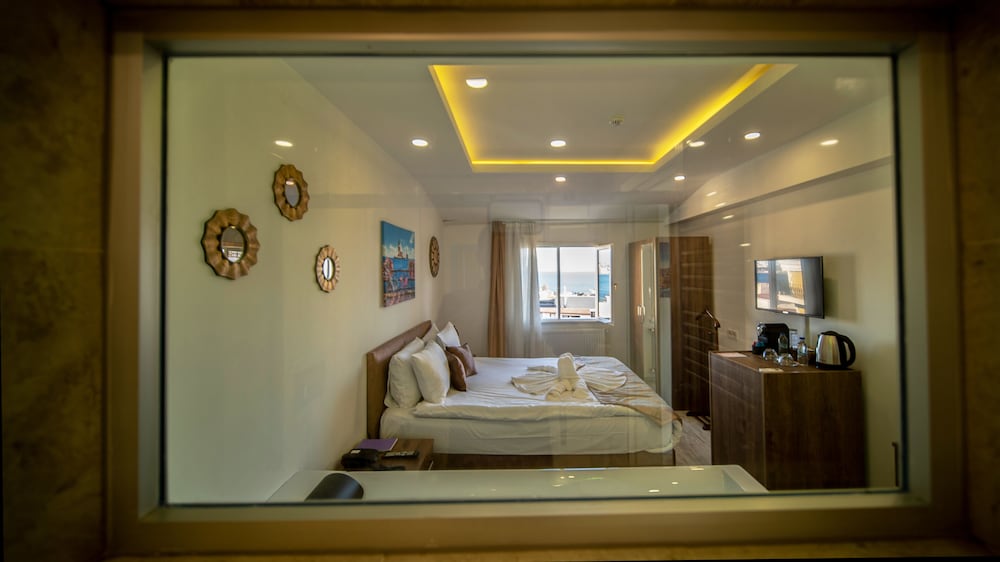 Double Room, Jetted Tub photo 2