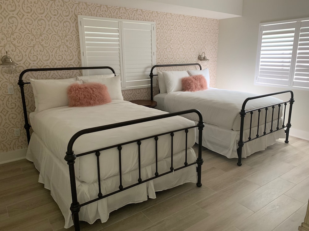 Classic Room, 2 Double Beds