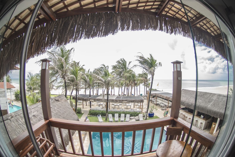 Deluxe Double Room, Beach View photo 3