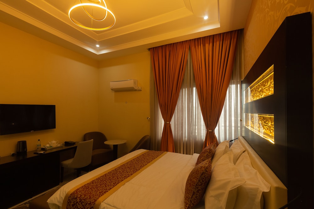 Presidential Triple Room photo 2