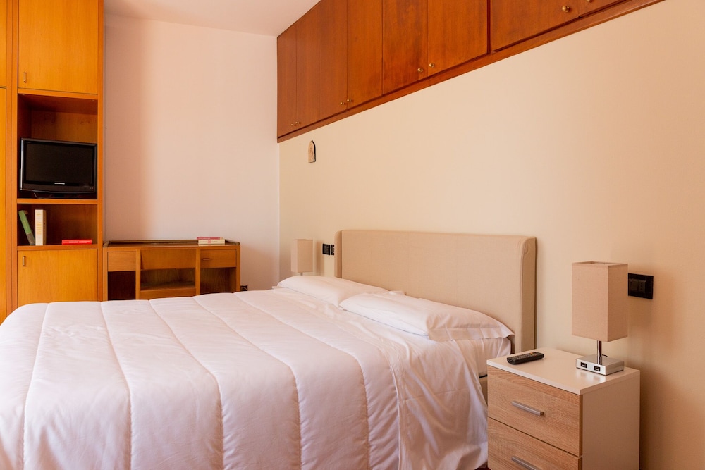 Standard Double Room, 1 Double Bed, Garden View, Garden Area photo 1