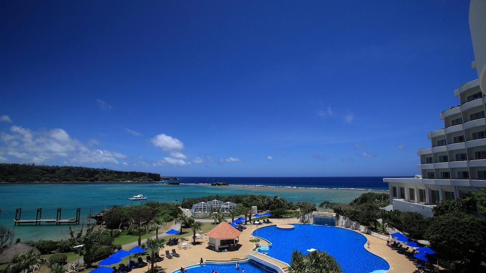 Classic Room, 2 Twin Beds, Beach View - Photo 14
