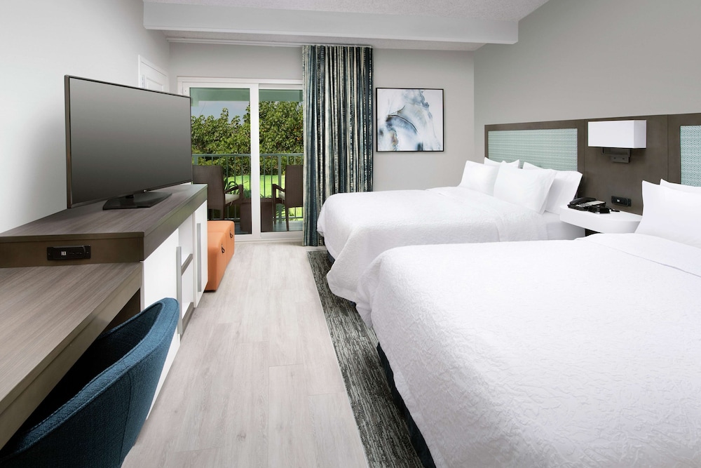 Room, 2 Queen Beds, Accessible (Mobility & Hearing) - Photo 3