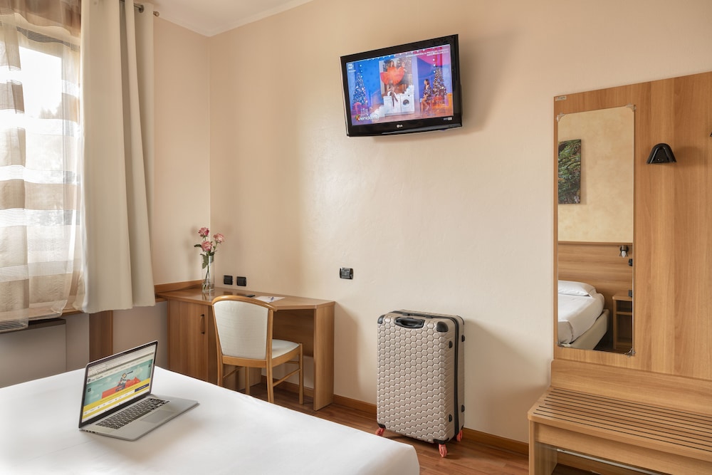 Comfort Double Room, Courtyard Area photo 3