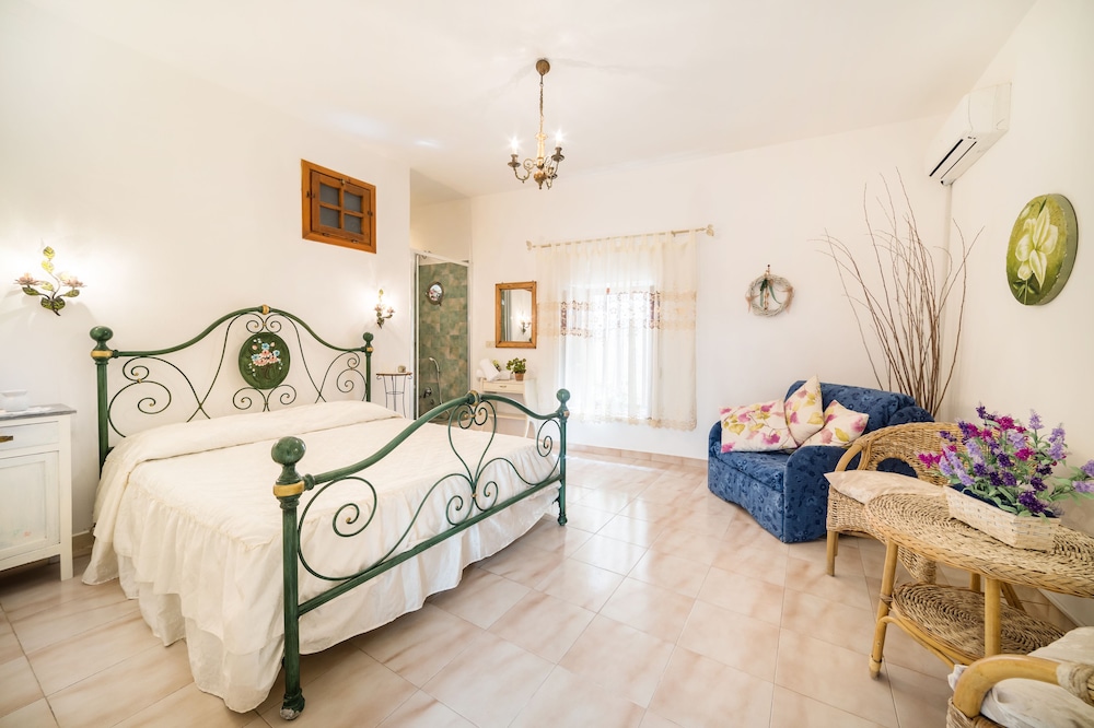 Superior Double Room photo 1