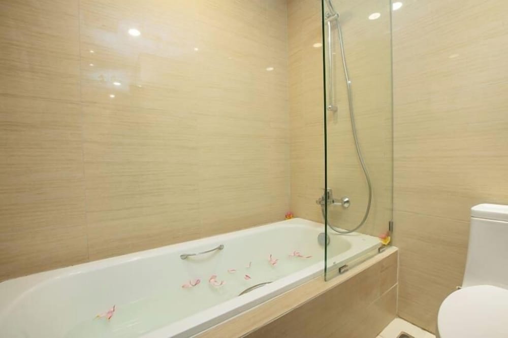 Deluxe Twin Room - Photo 4