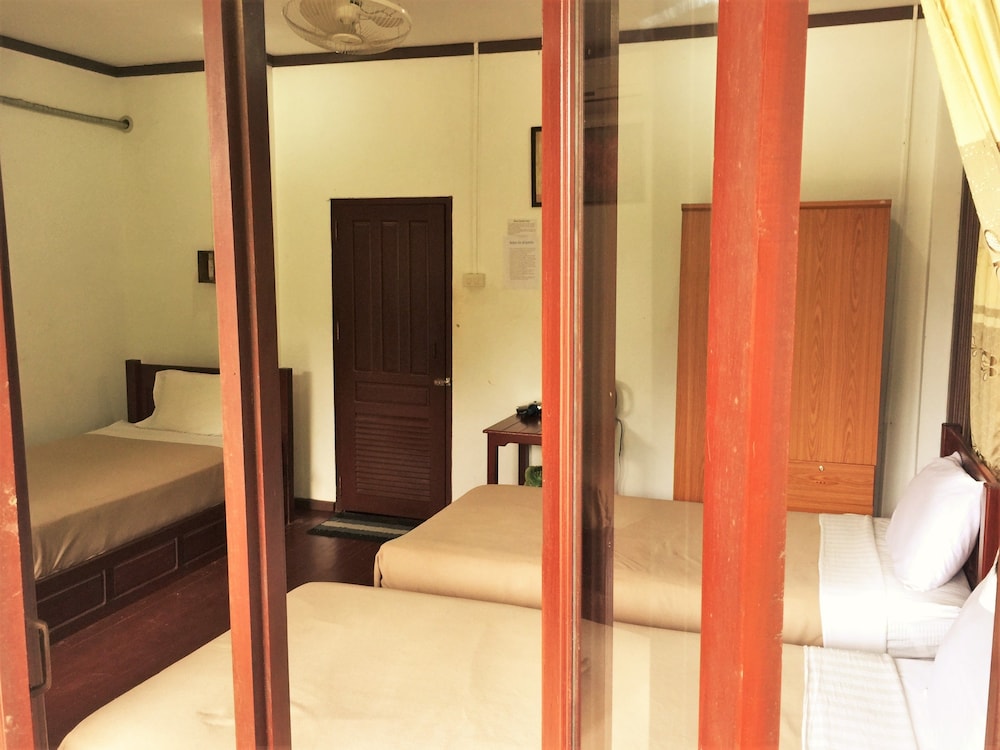 Standard Family Room with Balcony photo 3