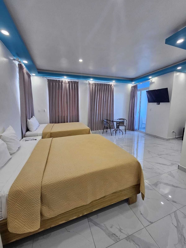 Family Twin Room, Balcony, Partial Sea View photo 1