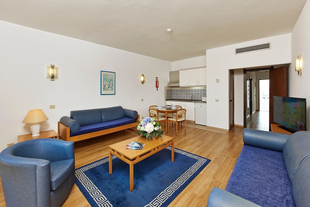 Apartment, 1 Bedroom, City View photo 3