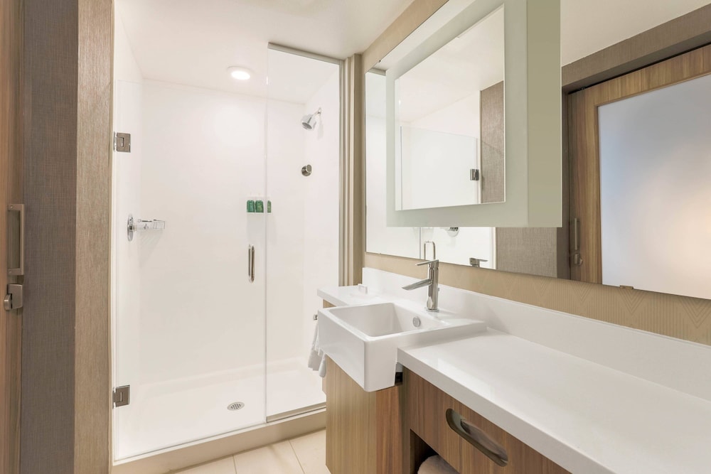 Studio, 2 Queen Beds, City View (Hearing Accessible) photo 2