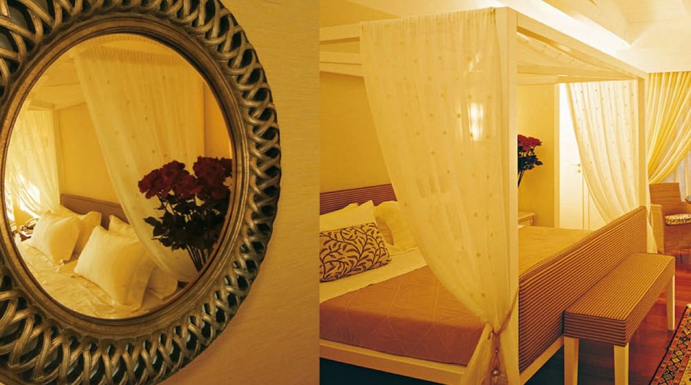 Double or Twin Room - Photo 3
