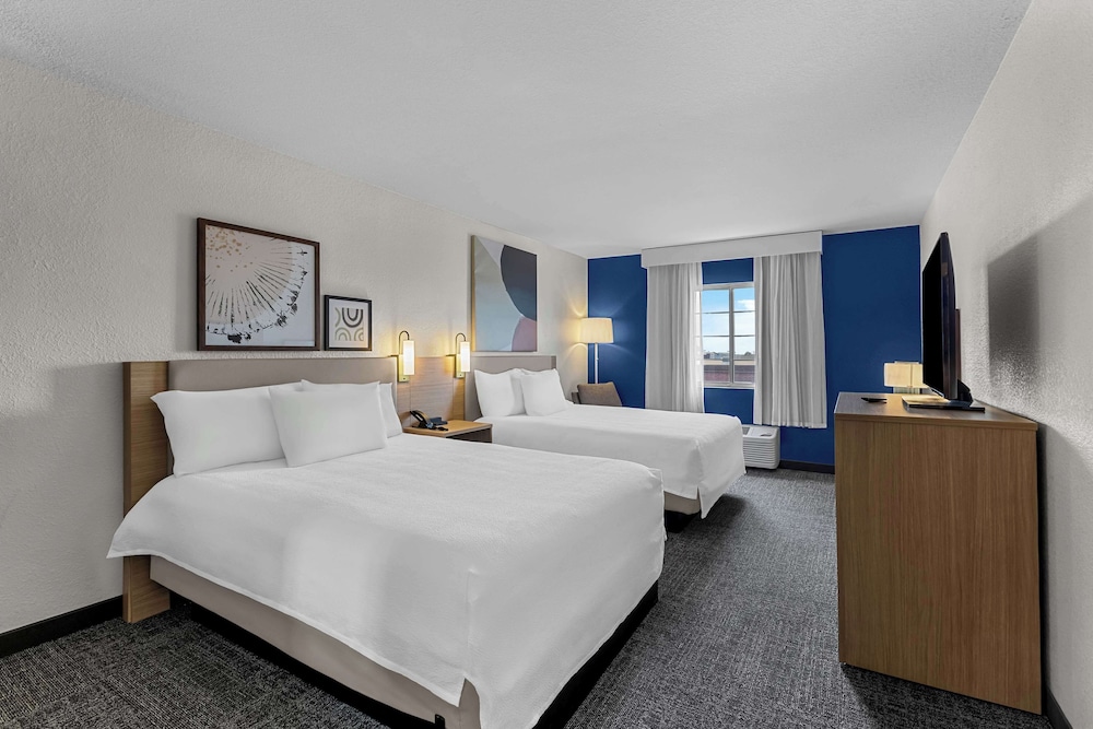 Room, 2 Queen Beds - Photo 7