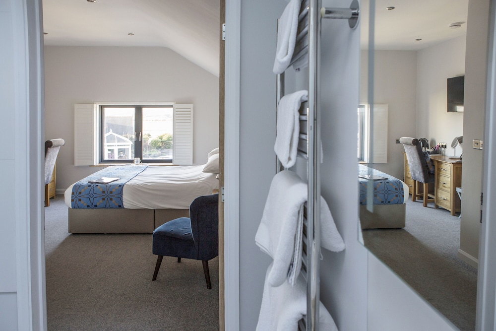 Ramsey, King Room Ensuite photo 1