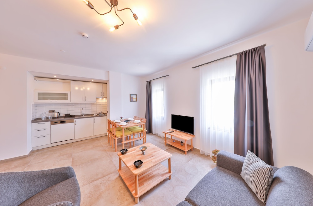 Family Suite - Photo 5