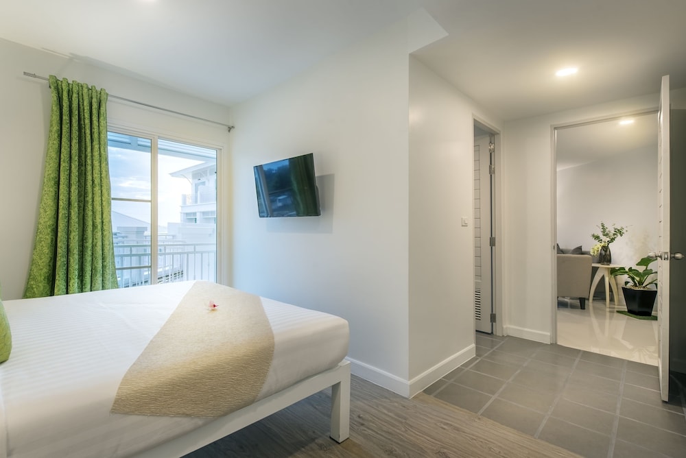 2 Bedroom Suite A photo 2