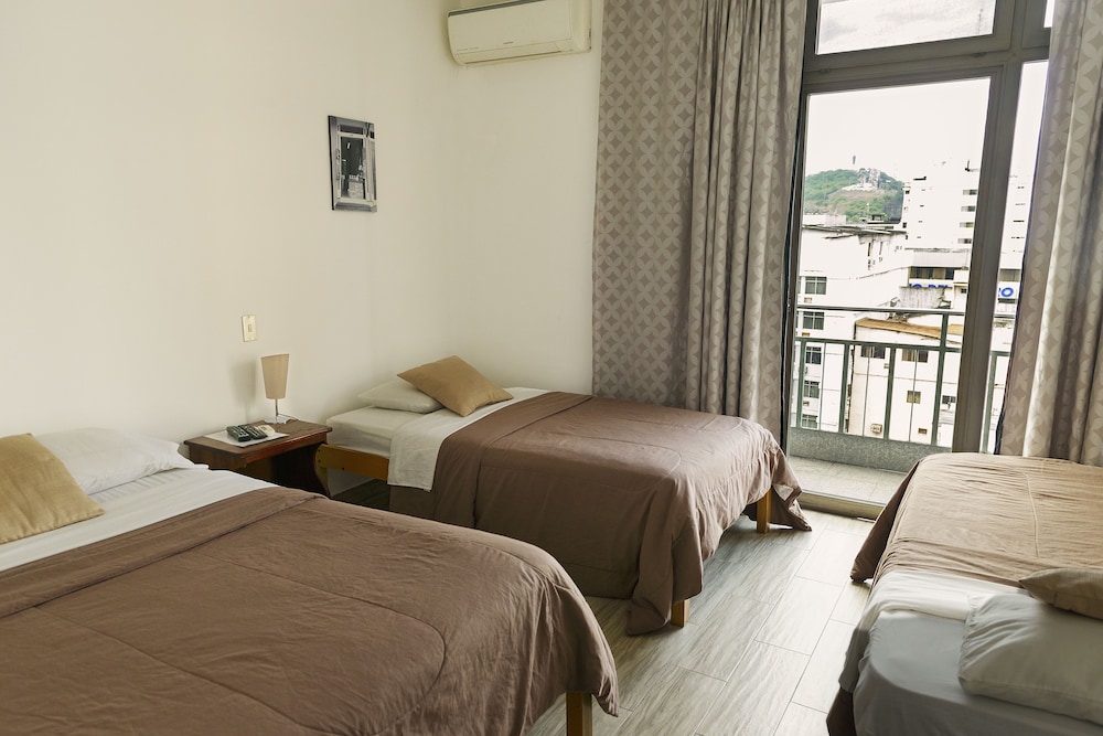 Family Quadruple Room, 1 Bedroom, City View photo 3