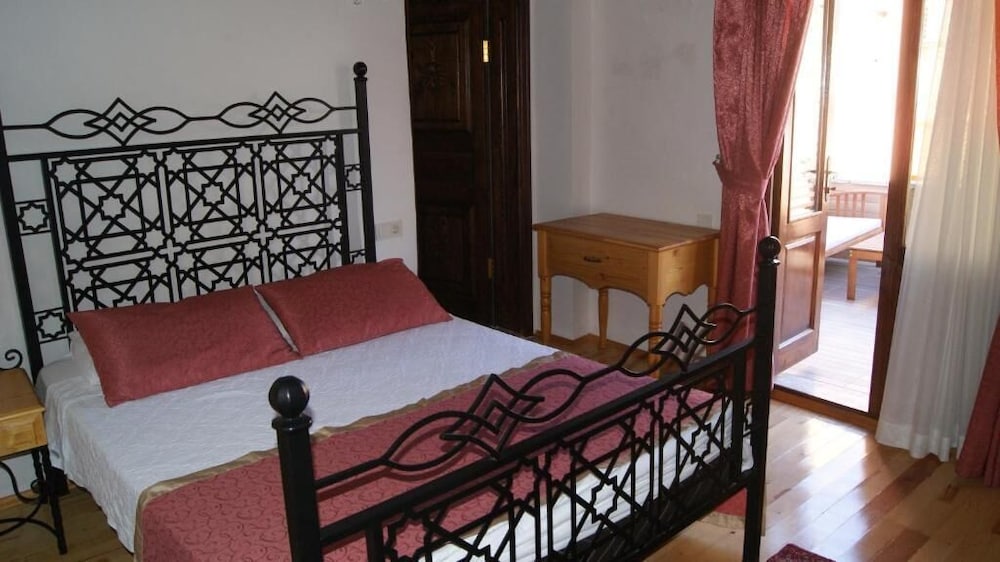 Standard Double Room, Balcony, City View