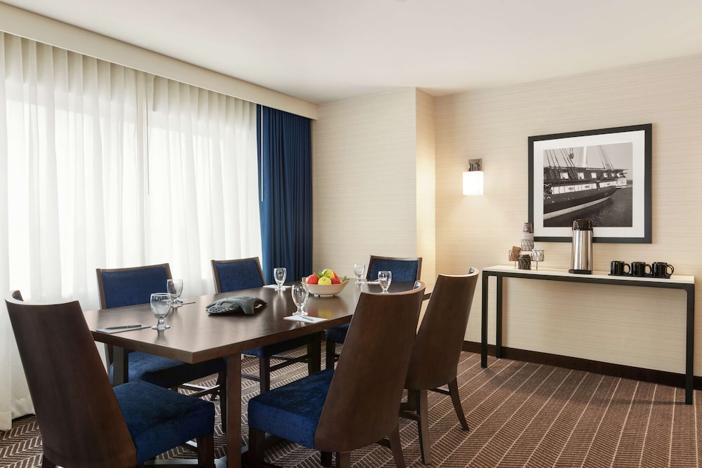 Executive Room, 1 King Bed, Non Smoking