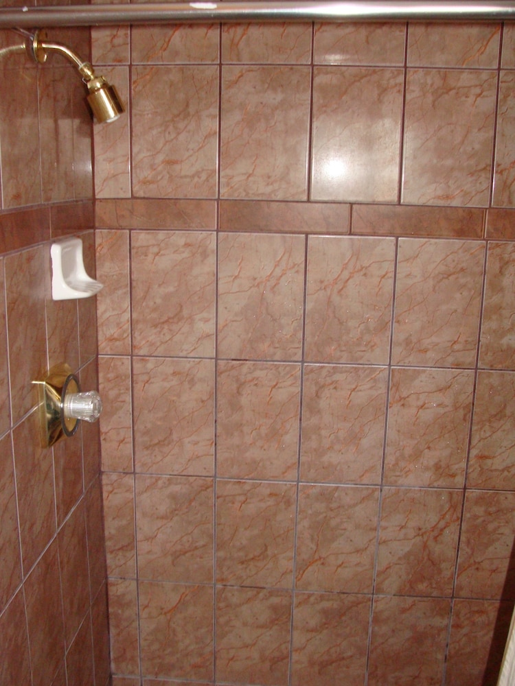 Standard Room, 1 King Bed, Refrigerator & Microwave photo 3