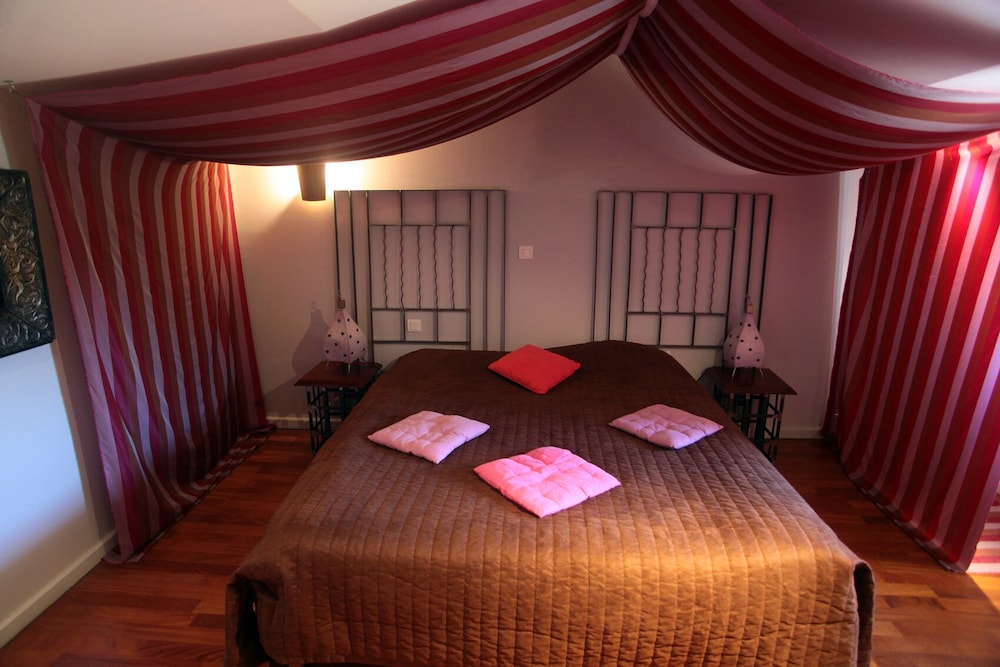 Signature Double Room photo 1