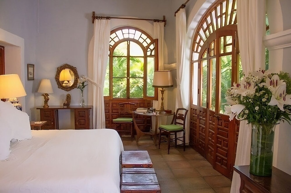 Deluxe Suite photo 1
