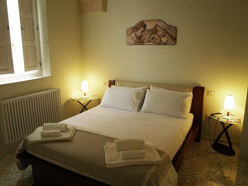 Double Room (Cannella)