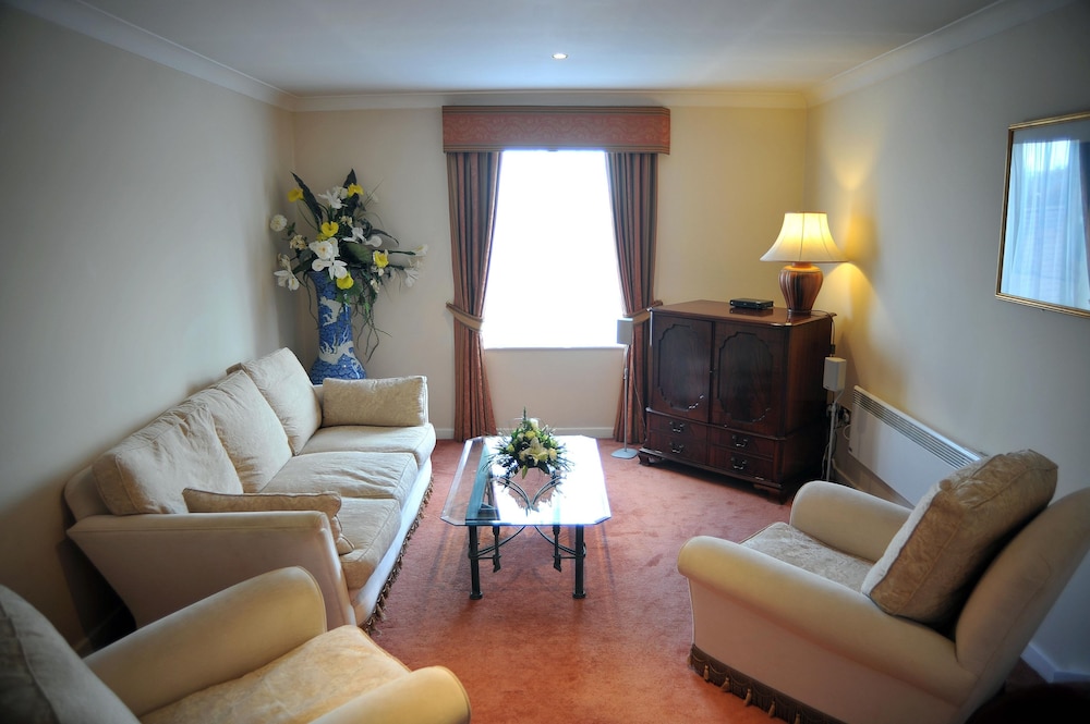 Suite, Multiple Beds, Non Smoking photo 2