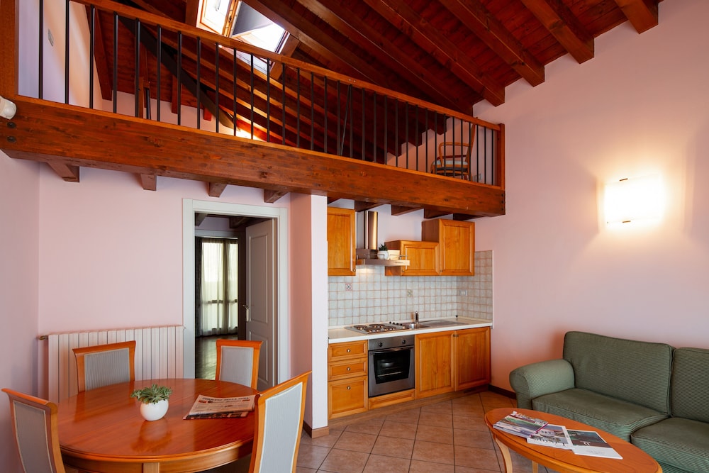 Classic Loft, Garden View