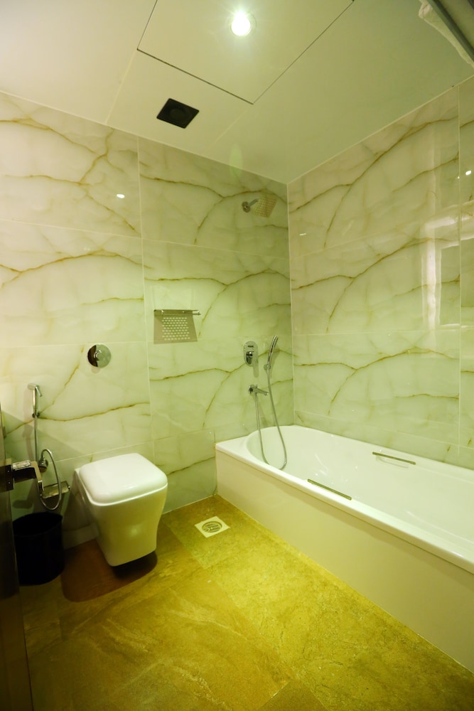 Family Room - Photo 8