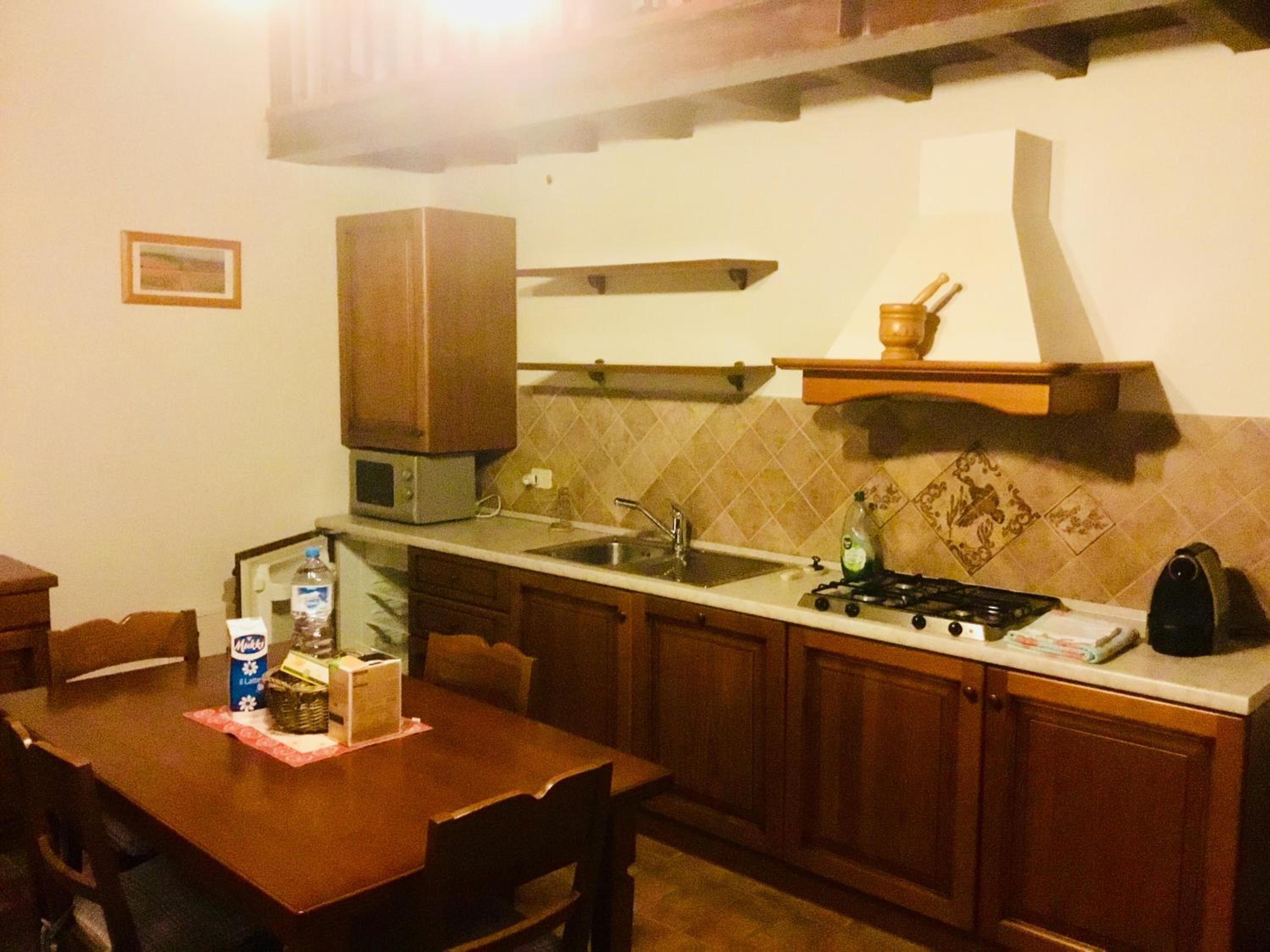 One-Bedroom Apartment - Split Level photo 2