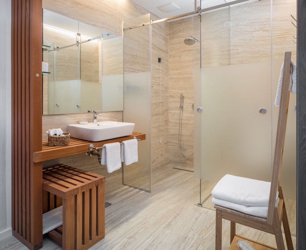 Superior Plus Room