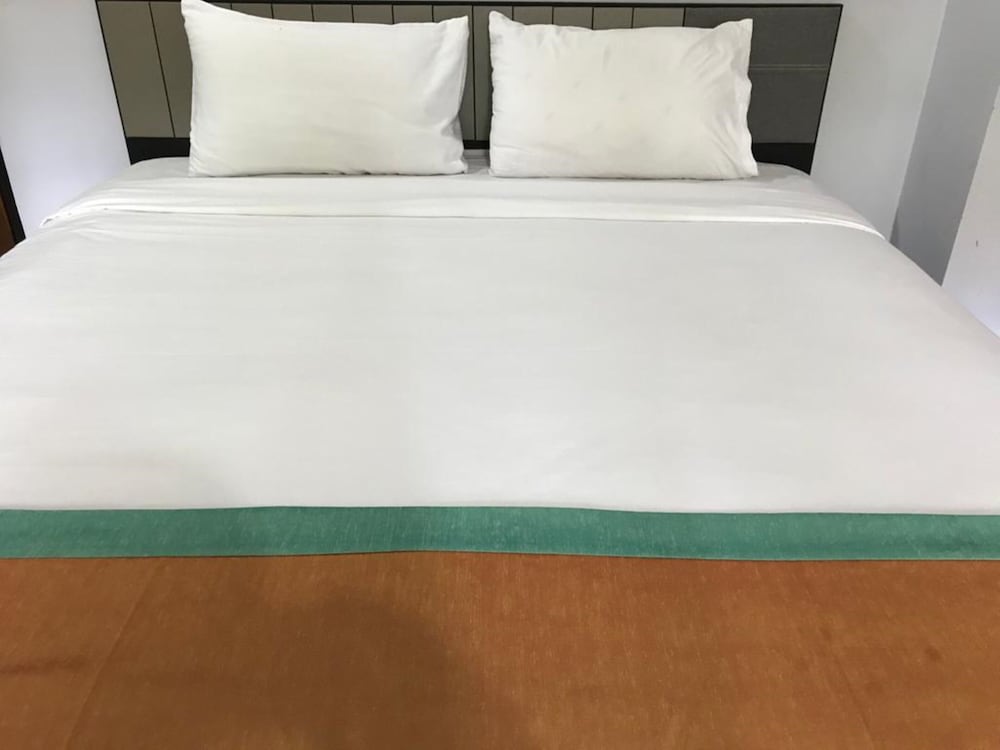 Deluxe Double Room - Photo 7