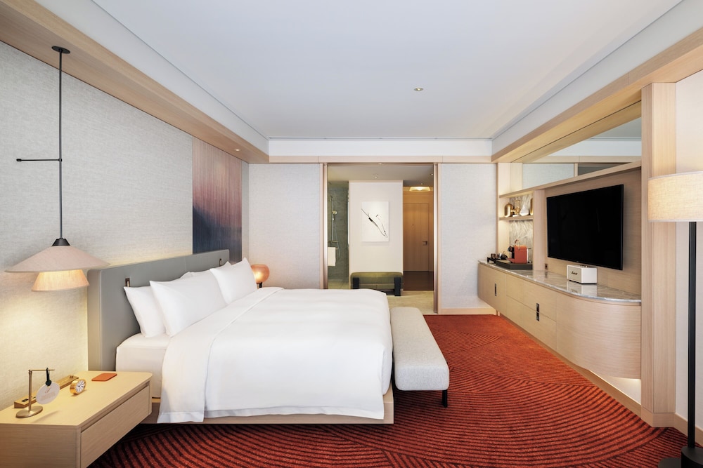 Fairmont Gold, Signature Twin Room, 2 Twin Beds, Skyline View