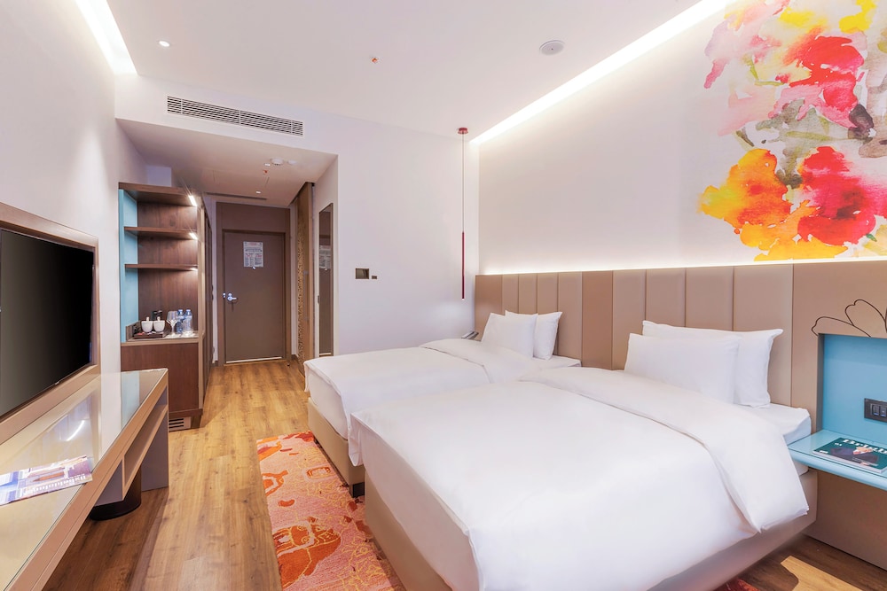 Standard Room with canal view - Photo 4