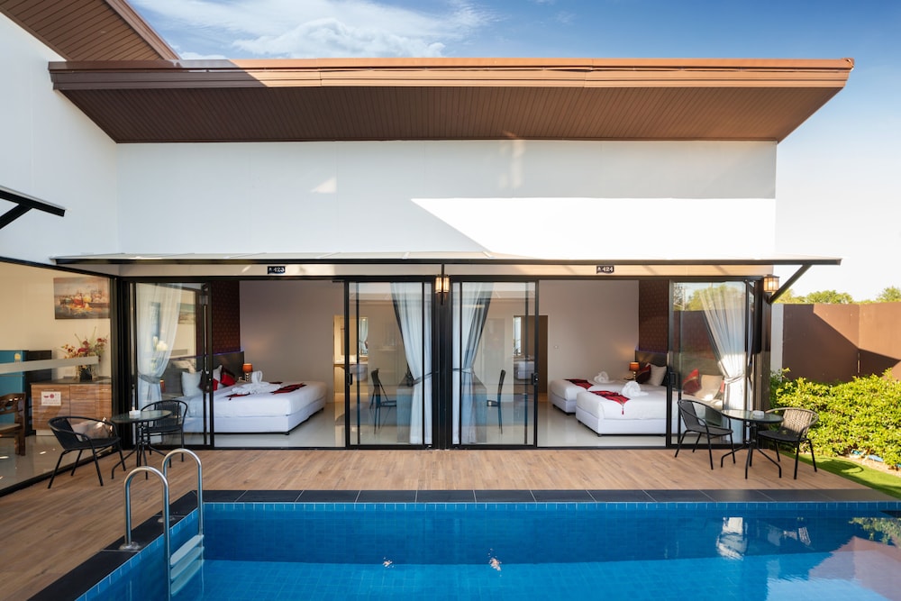 3 Bedrooms Private Pool Villa - Photo 2
