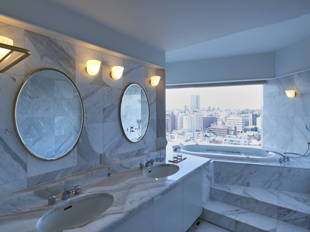 [Lounge Access] Luxury Twin Room, Non Smoking