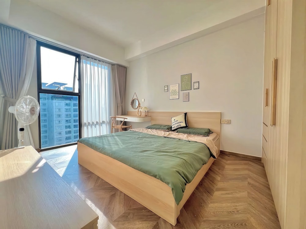 Superior Apartment, 2 Bedrooms, Kitchen, City View