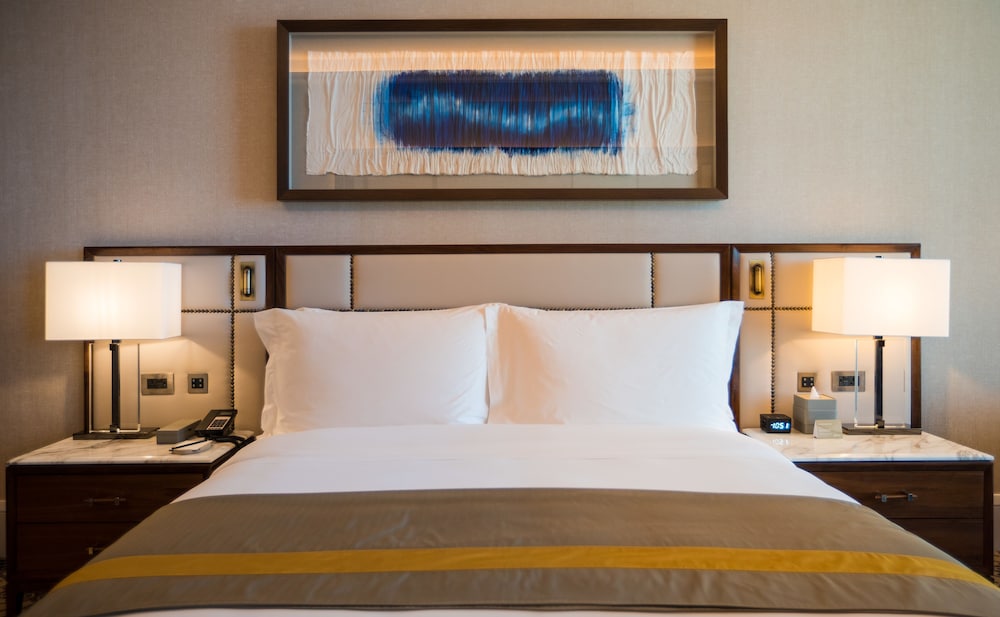 Superior Room, 1 King Bed
