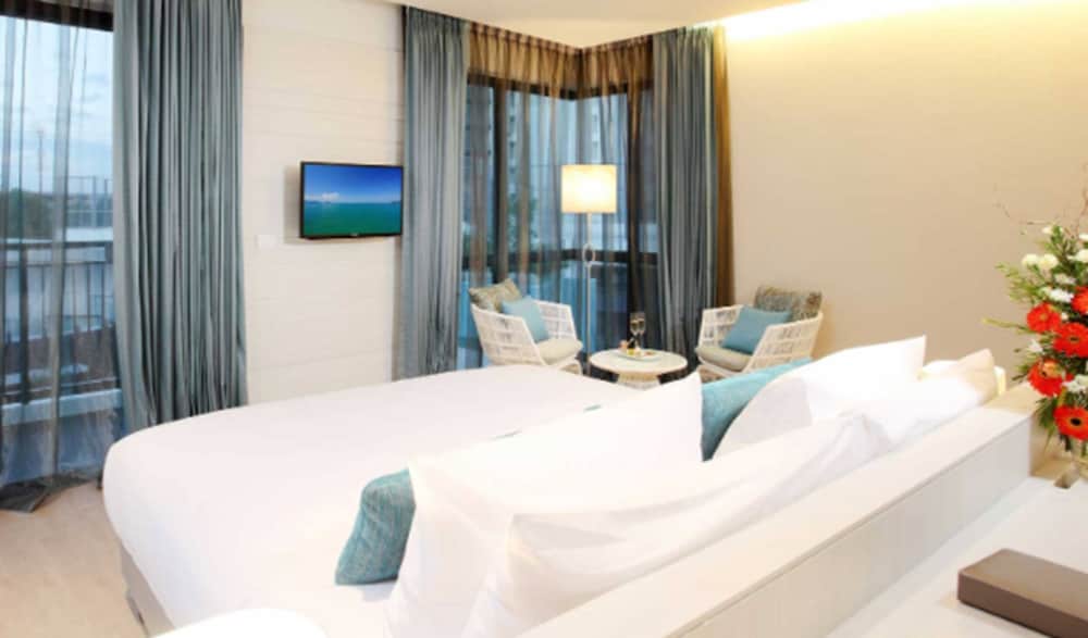 room photo