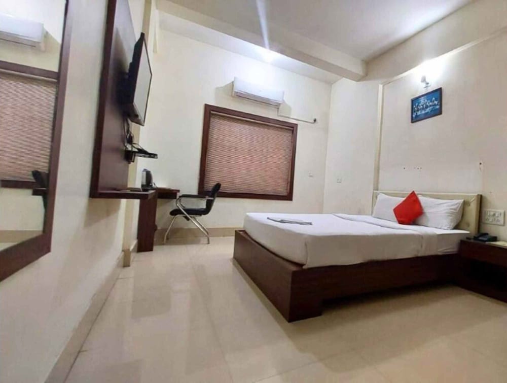 Standard Double Room, City View