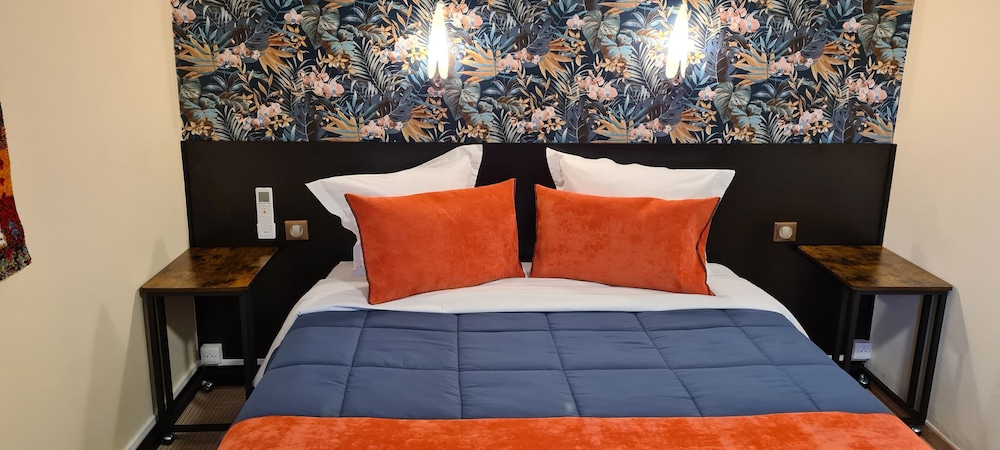 Classic Double Room - Photo 13