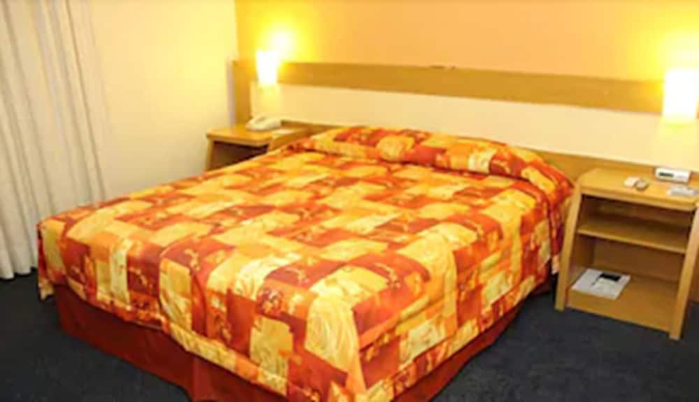 Deluxe Double Room, 1 Queen Bed photo 2