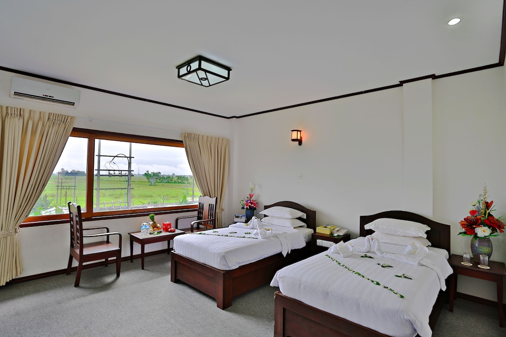 Standard Room photo 2
