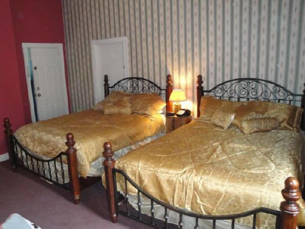 Standard Room, 2 Queen Beds photo 1